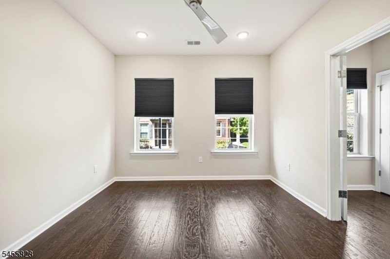 1 Braeburn Ct - Photo 6 of 29
