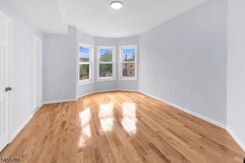 155 Fairmount Ave #2 - Photo 6 of 13