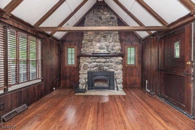 78 Woodlawn Rd - Photo 6 of 45