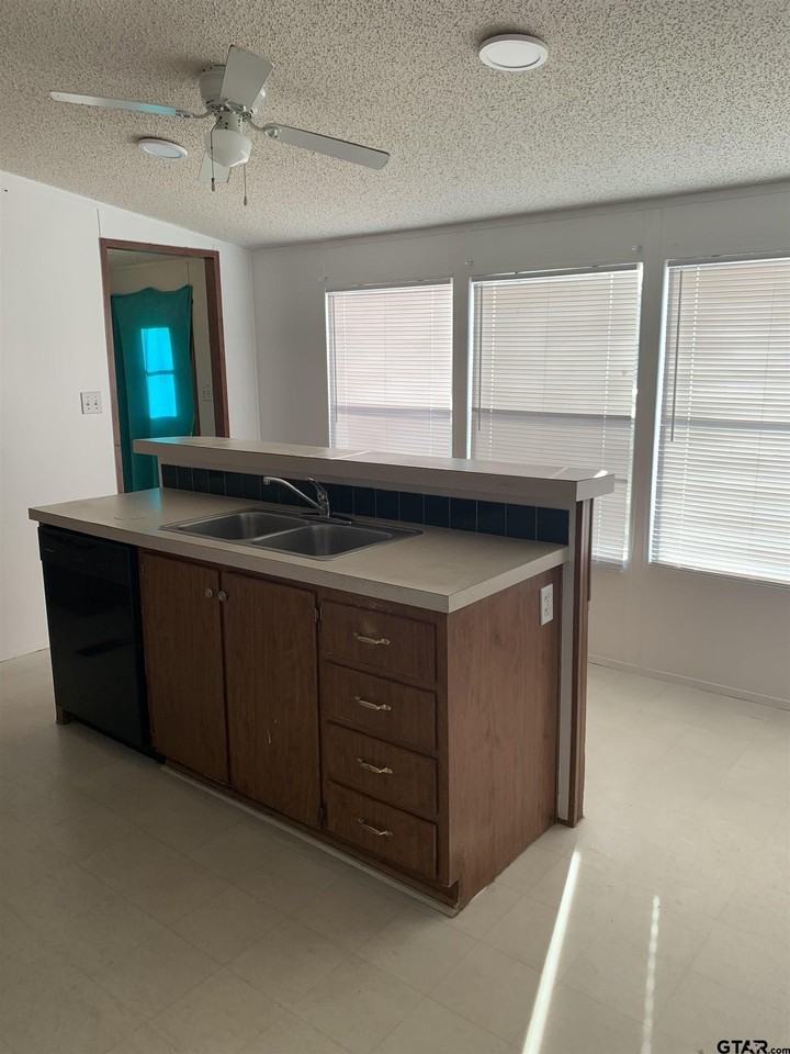 12823 Fm 2710 - Photo 3 of 13
