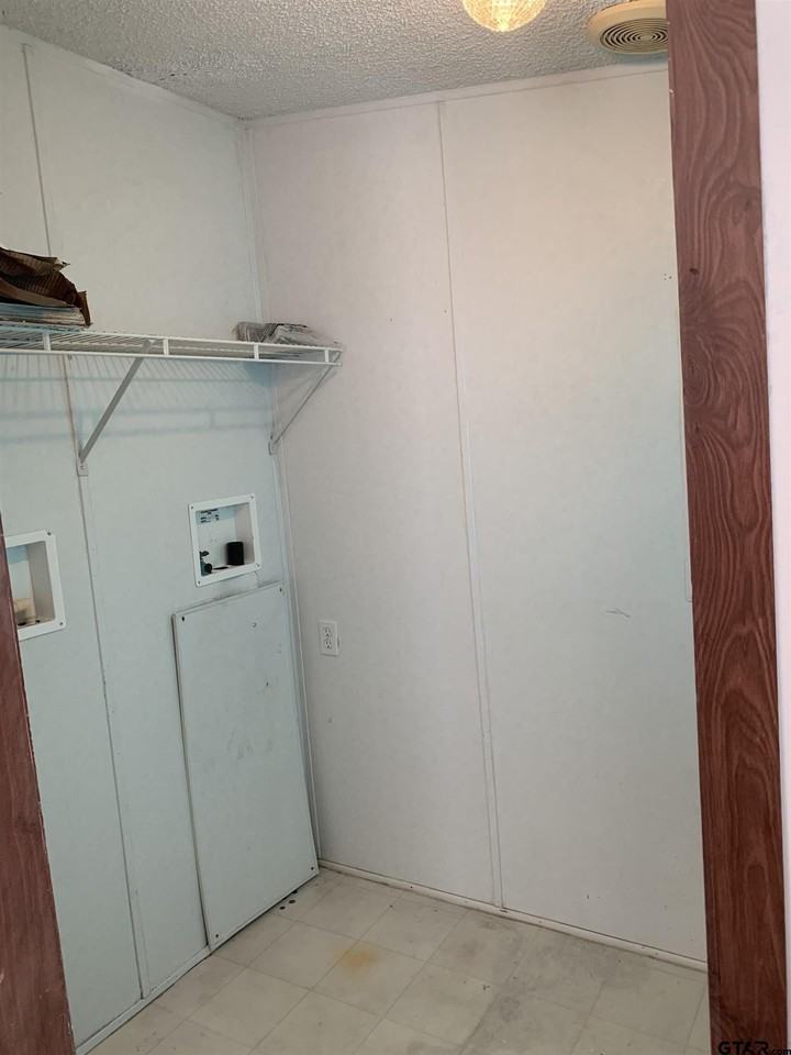 12823 Fm 2710 - Photo 6 of 13