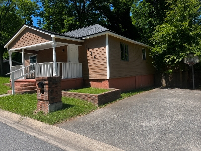 1154 Davis Cir #1 - Photo 2 of 7