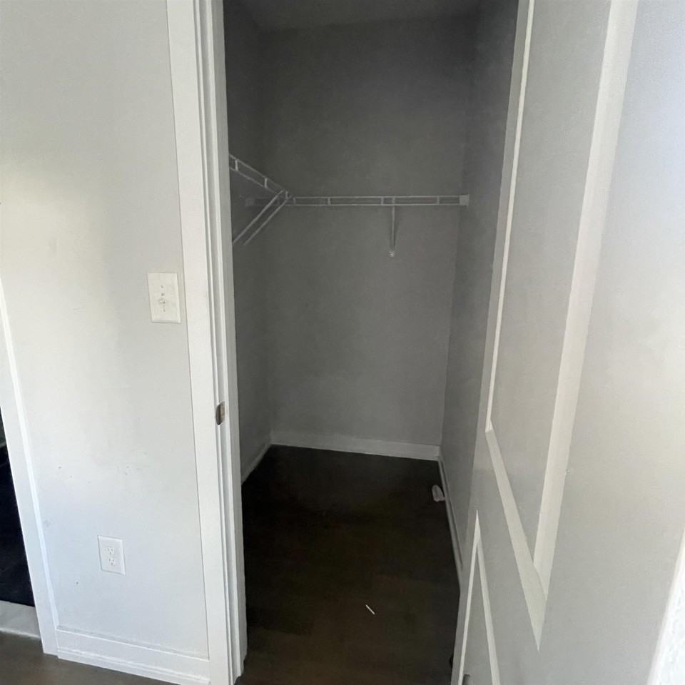 531 Franklin St - Photo 2 of 13