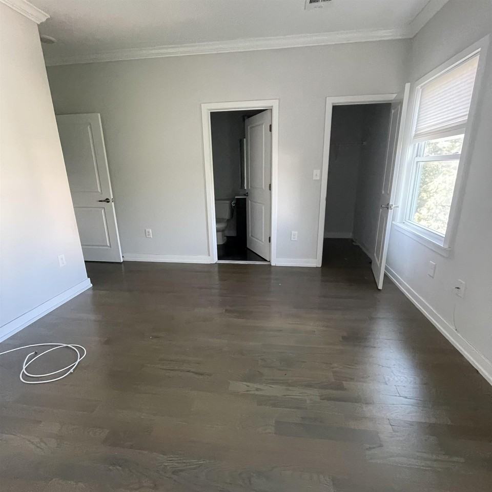 531 Franklin St - Photo 3 of 13