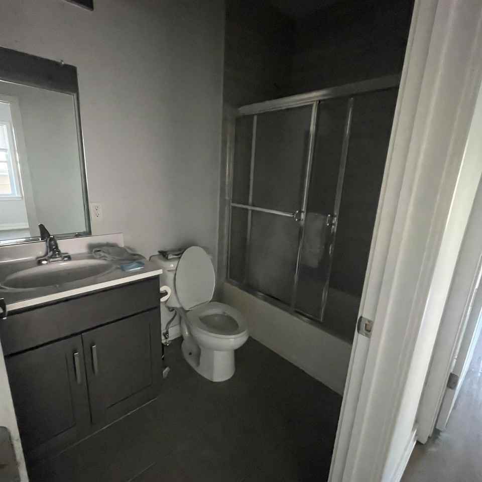531 Franklin St - Photo 7 of 13