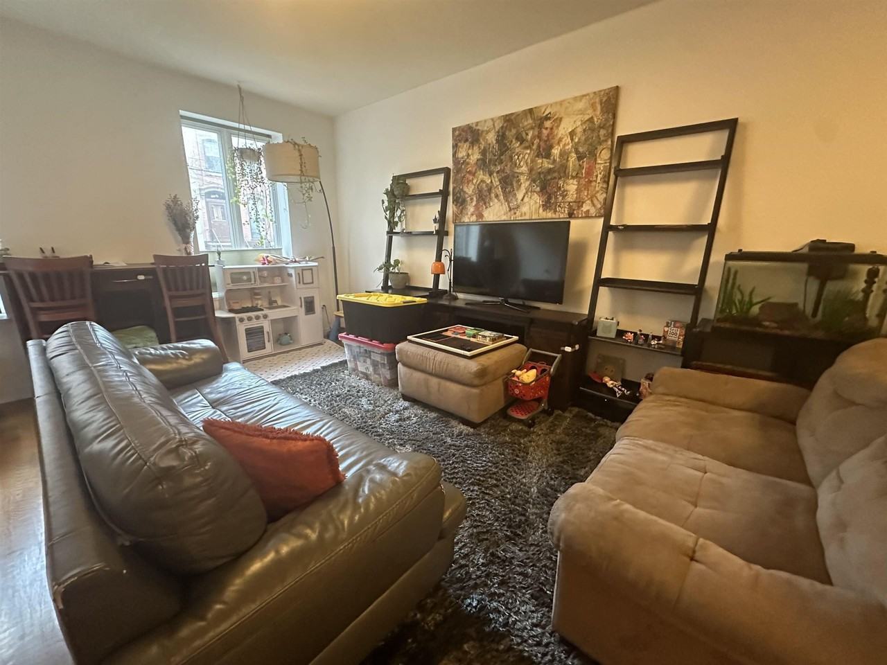 322 8th St #1 - Photo 3 of 16