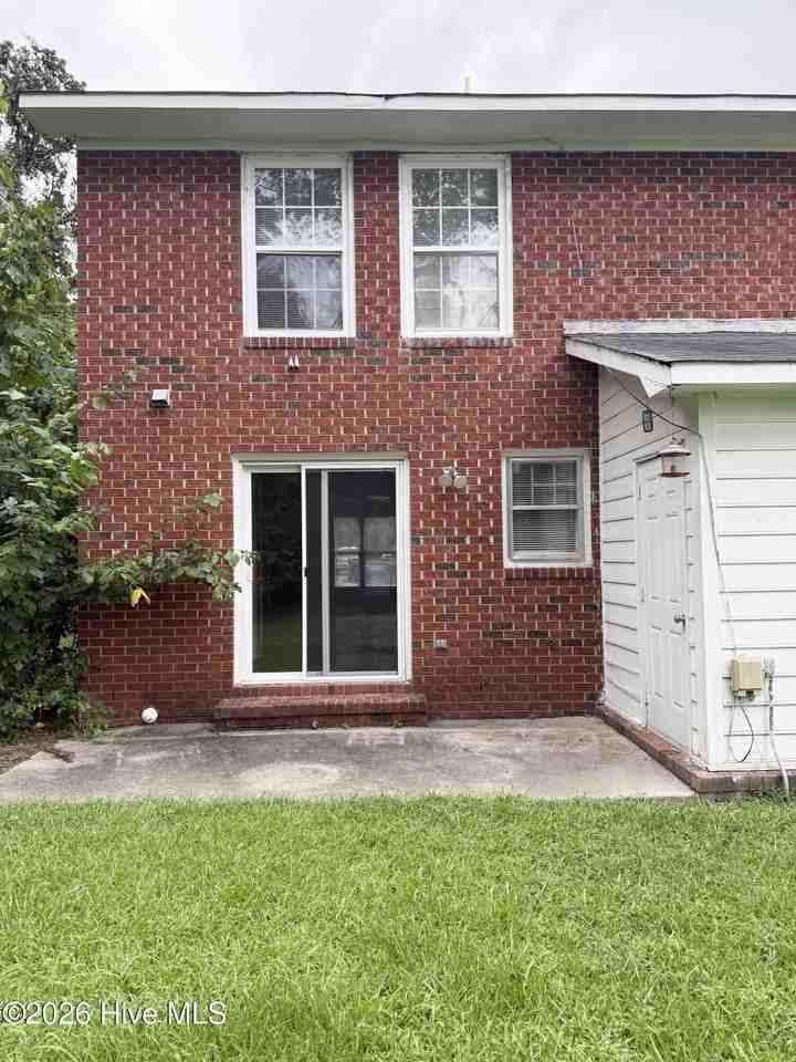 110 N Elm St #A - Photo 3 of 14