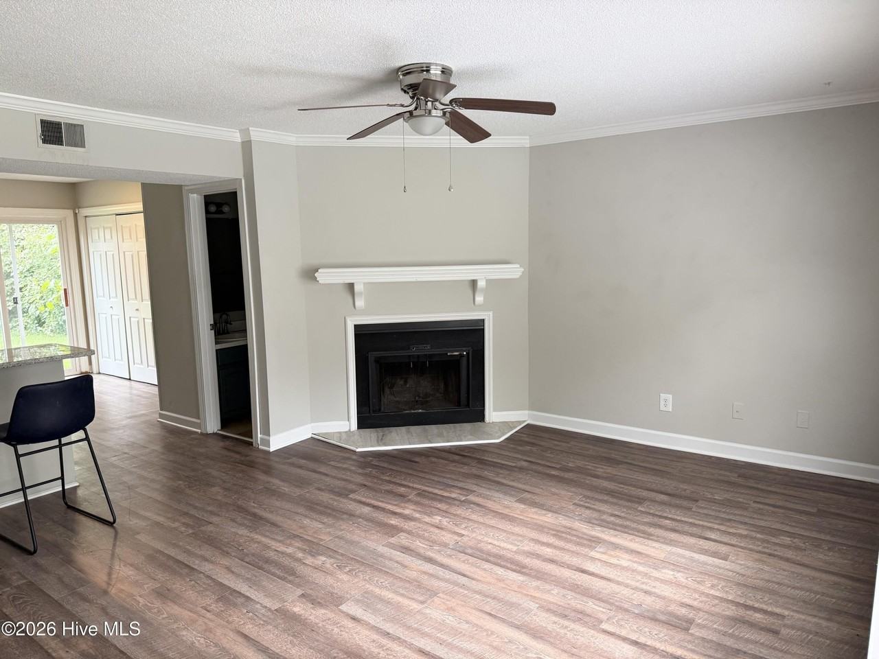 110 N Elm St #A - Photo 5 of 14
