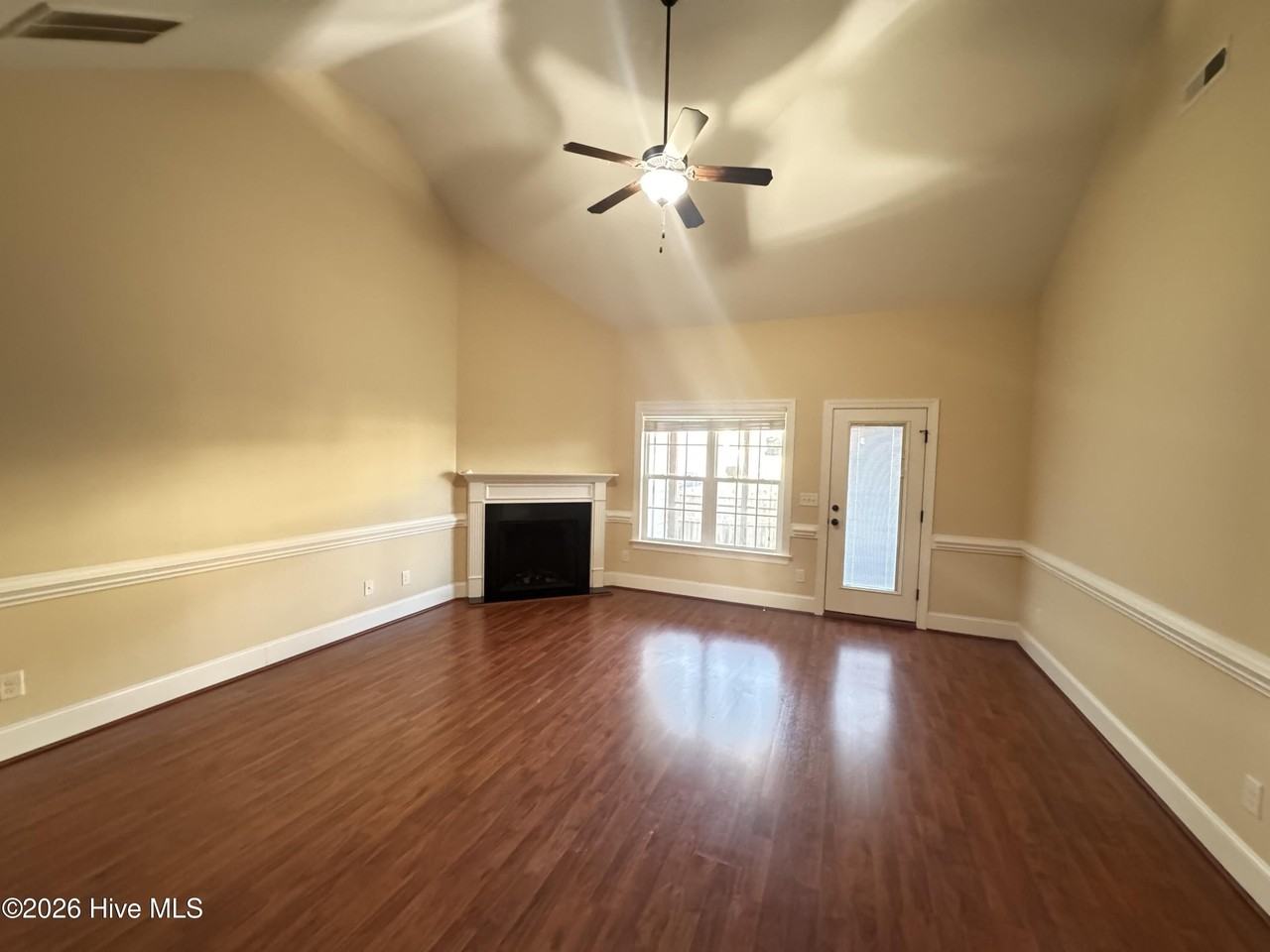 2313 Dovedale Dr #B - Photo 4 of 21