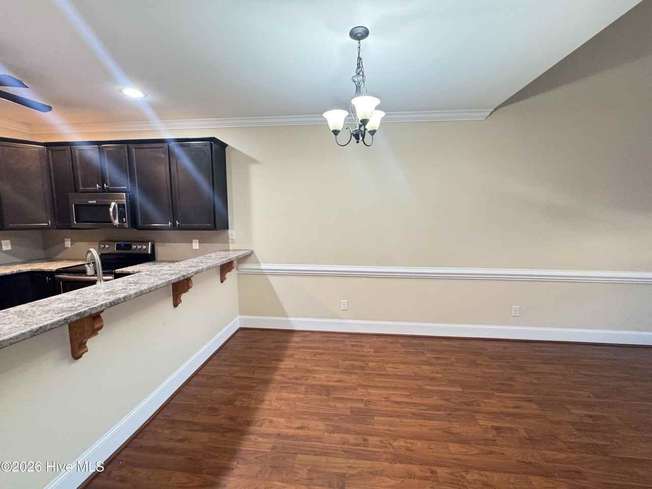 2313 Dovedale Dr #B - Photo 5 of 21