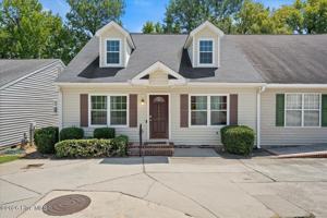 featured image of 2004 Destin Ln