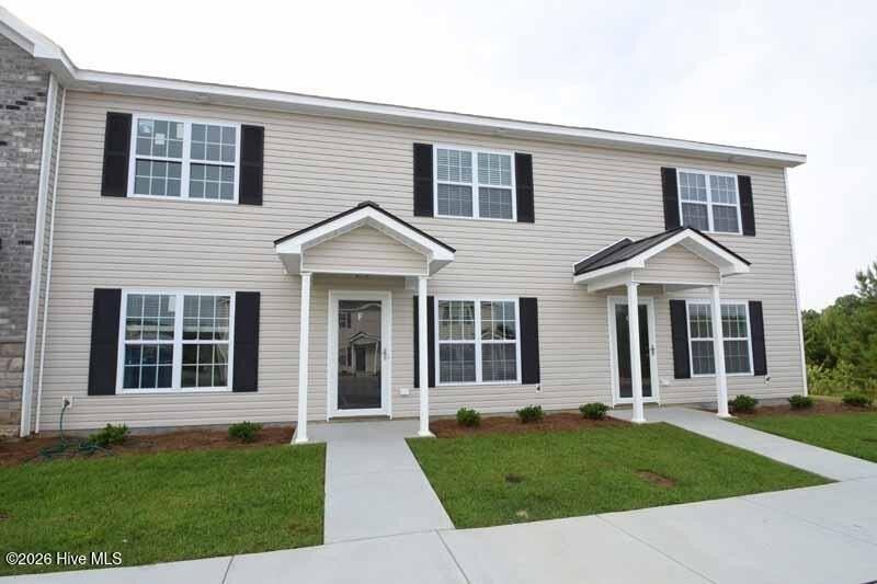 124 Chandler Dr #F