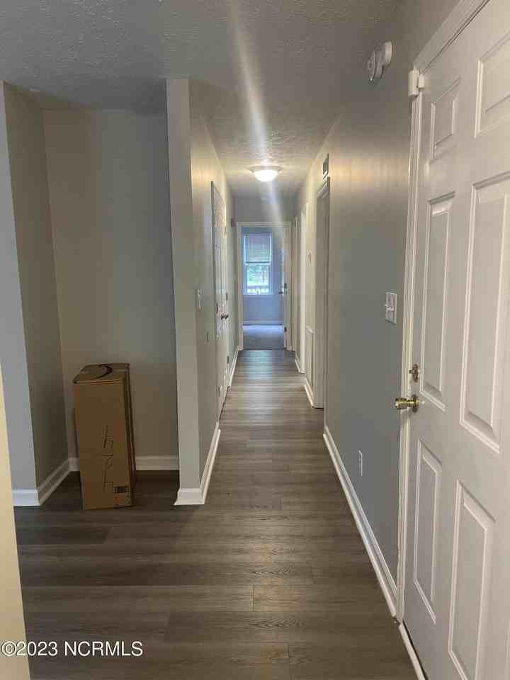 424 Randolph Ave - Photo 3 of 15