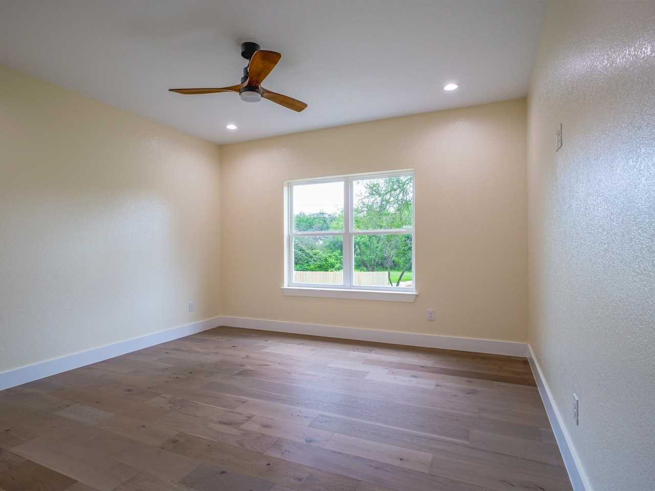 1415 Bluebonnet Cp - Photo 7 of 20