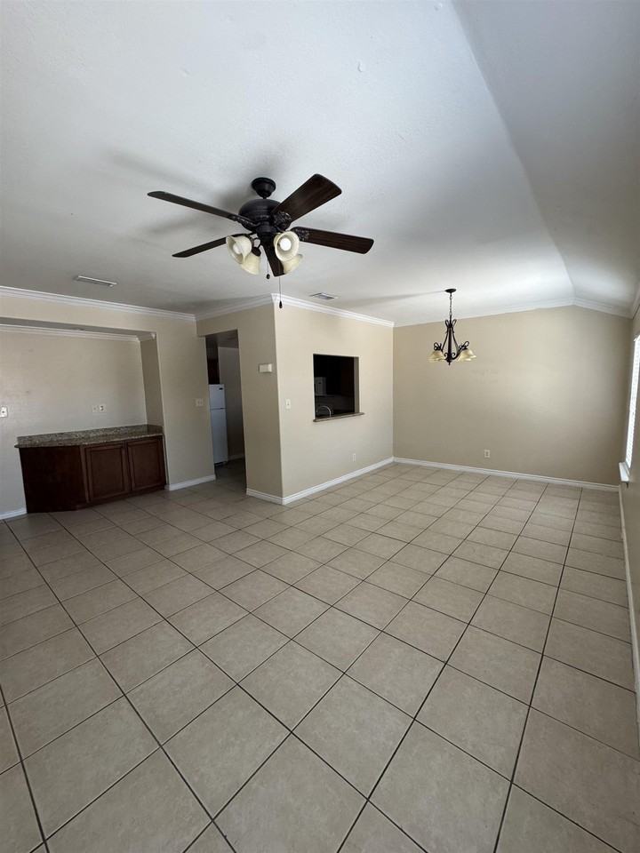 9809 Sterling #14 - Photo 5 of 33