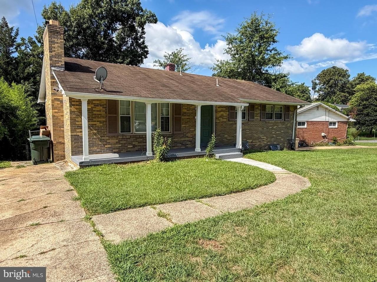 9222 Limestone Pl - Photo 3 of 31
