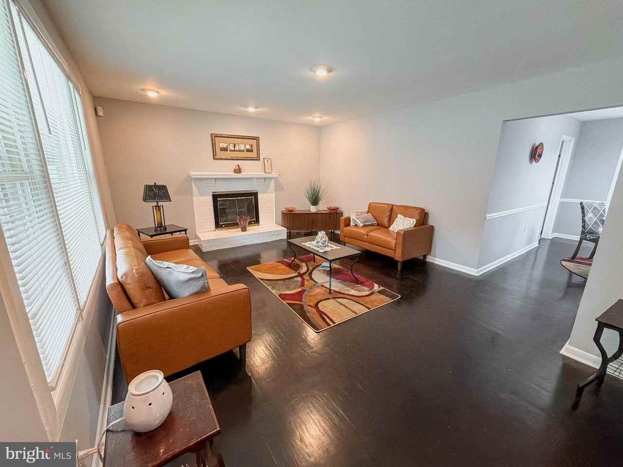 9222 Limestone Pl - Photo 5 of 31