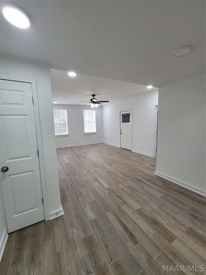 1524B Madison Ave - Photo 5 of 33