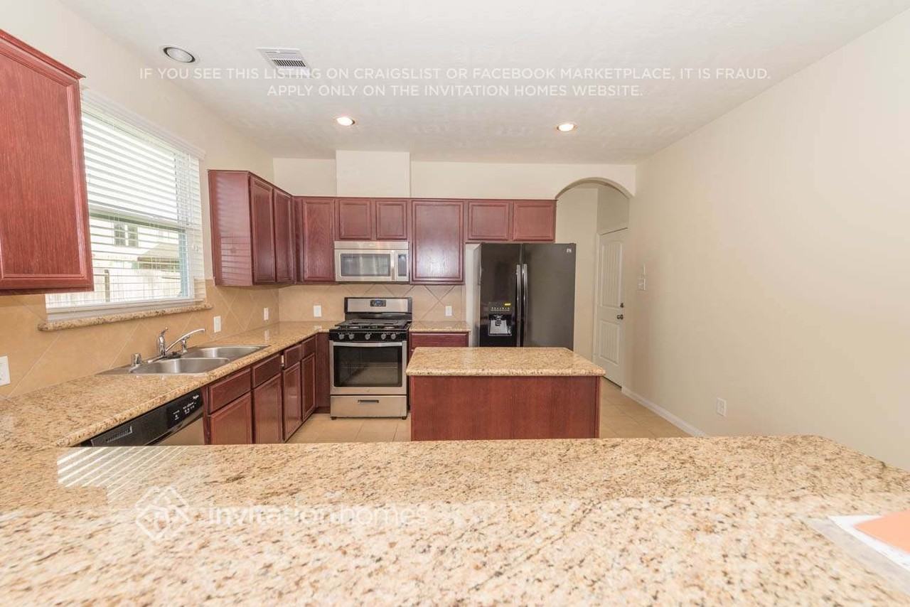 3330 Orchid Trace Dr - Photo 3 of 11