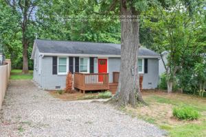 featured image of 1625 Finchley Dr