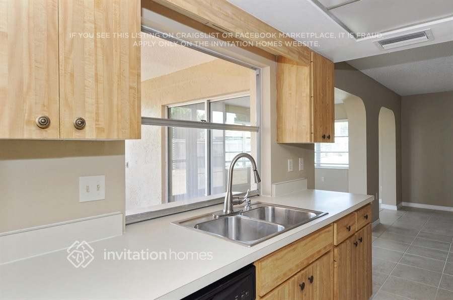 6906 20th Ave W - Photo 5 of 20