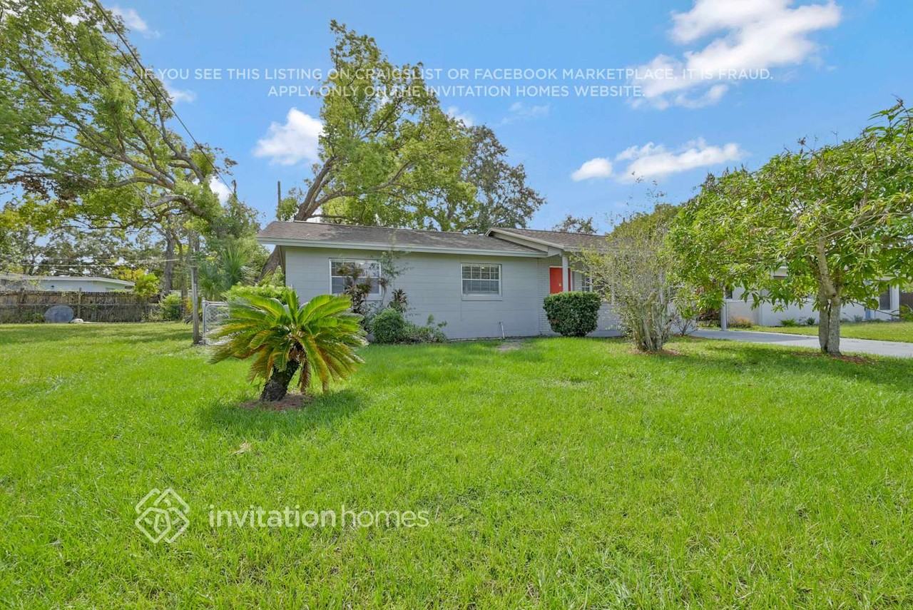 4560 Barley St - Photo 3 of 28