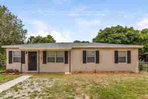 featured image of 335 Nw 190th St