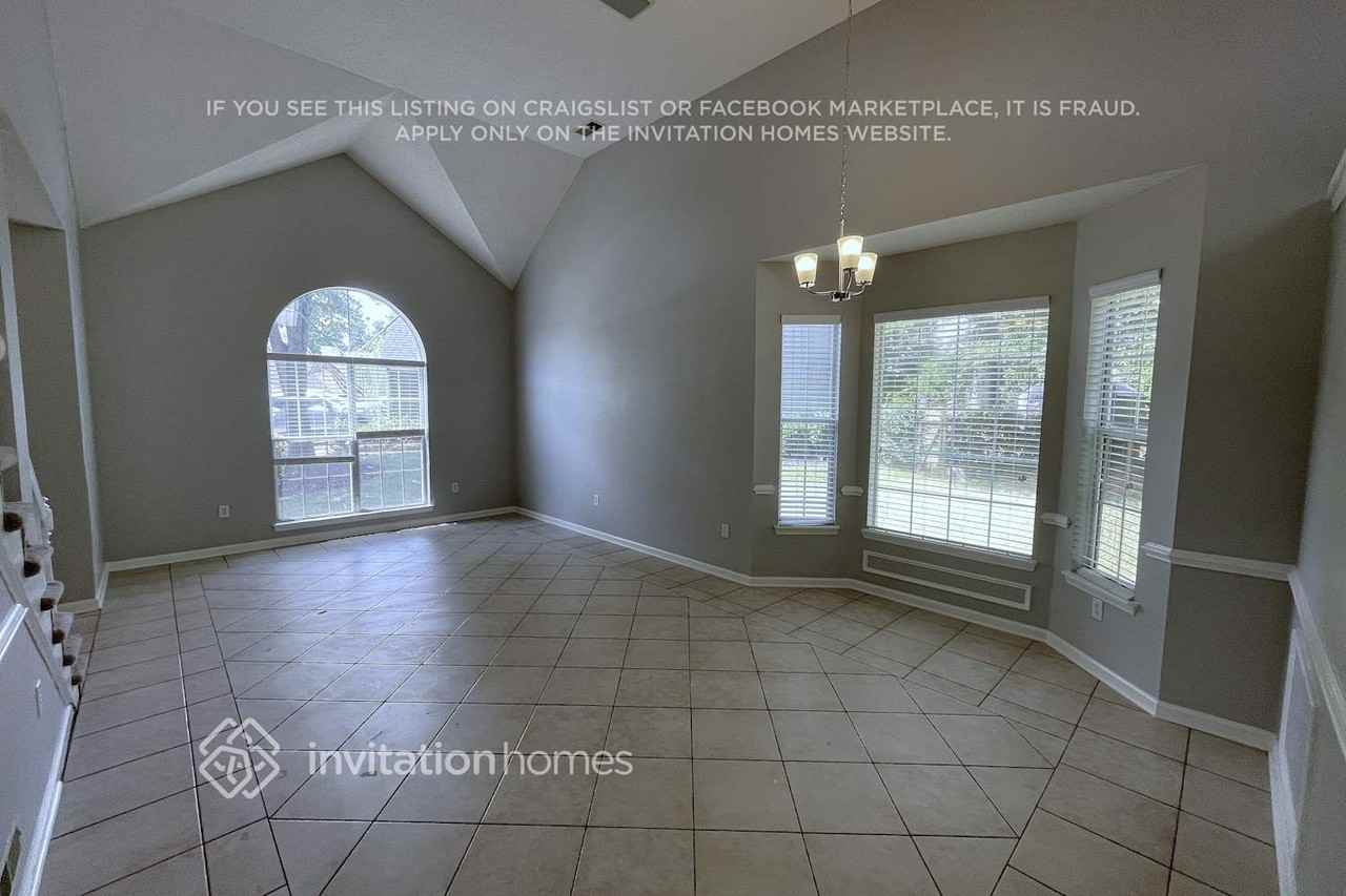 103 Ashford Hollow Ln - Photo 4 of 22