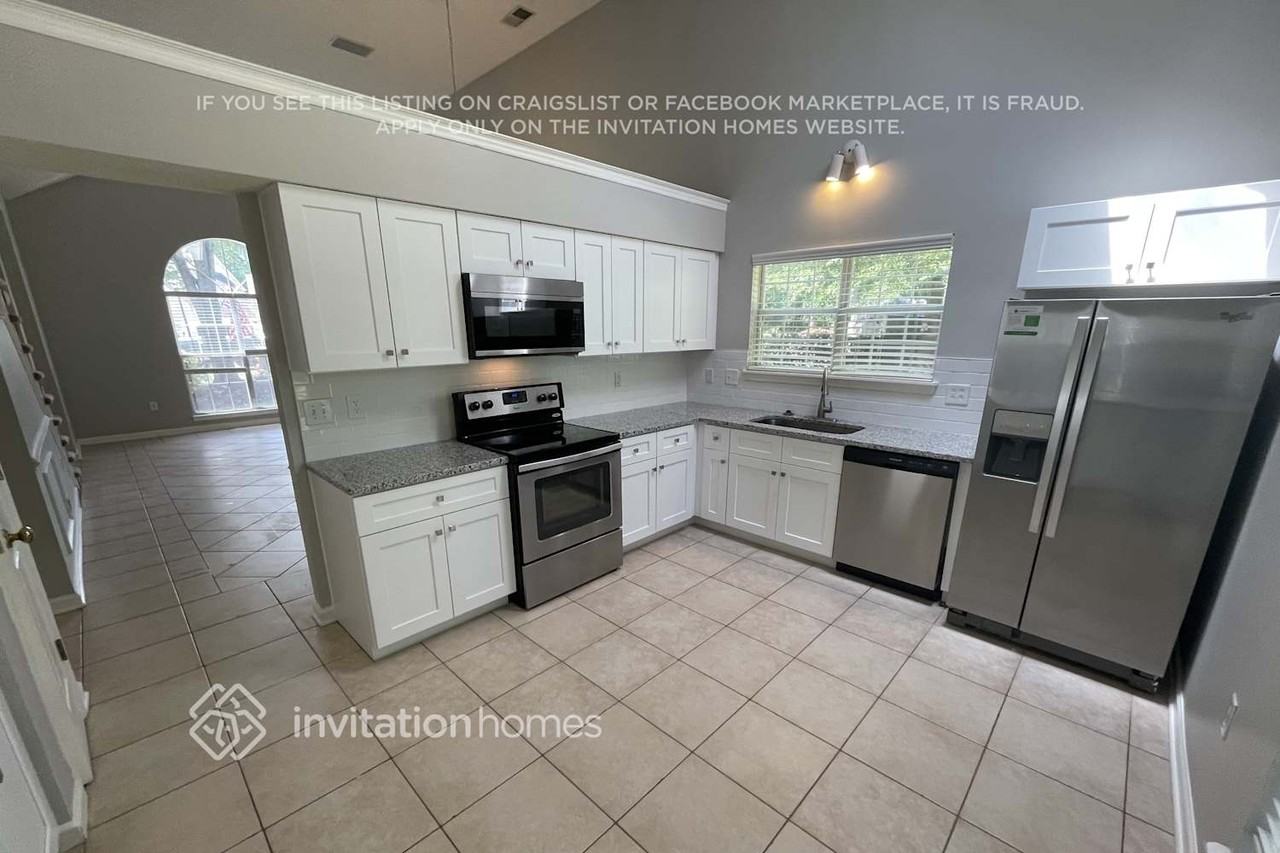 103 Ashford Hollow Ln - Photo 5 of 22