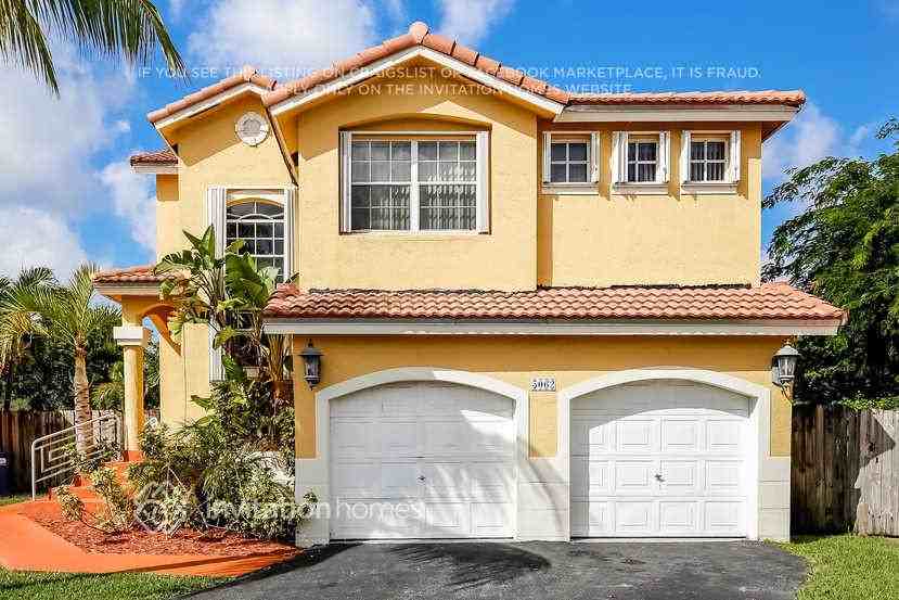5062 Sw 154th Pl - Photo 2 of 26