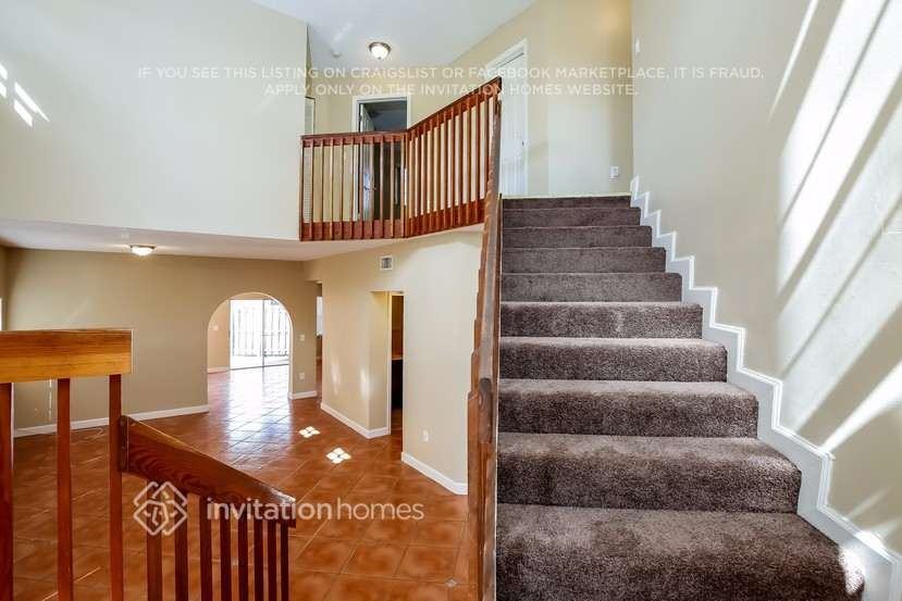 5062 Sw 154th Pl - Photo 3 of 26
