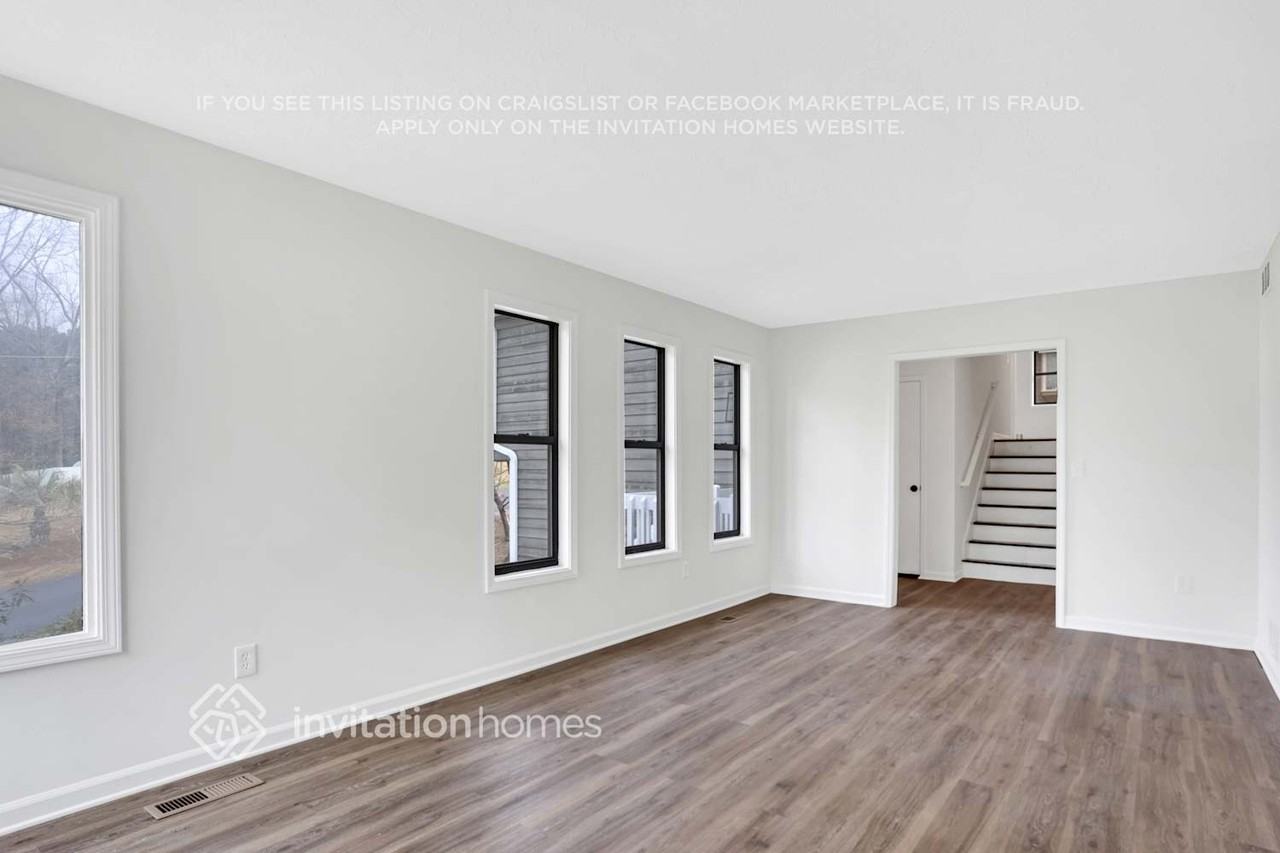 1790 Blackwillow Dr - Photo 5 of 29