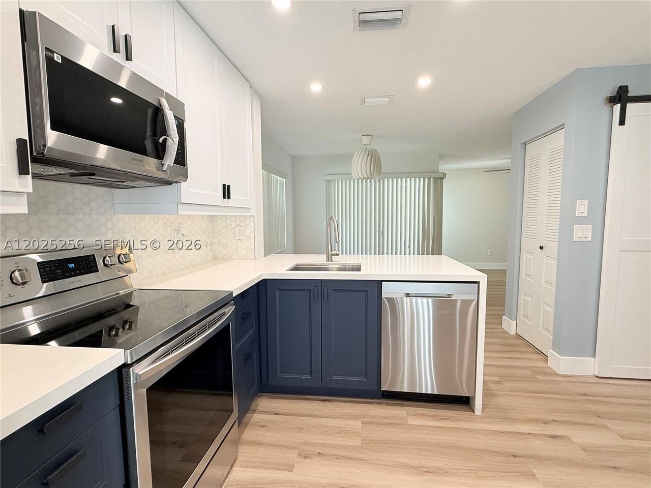 9832 Nw 9th Ct - Photo 5 of 35