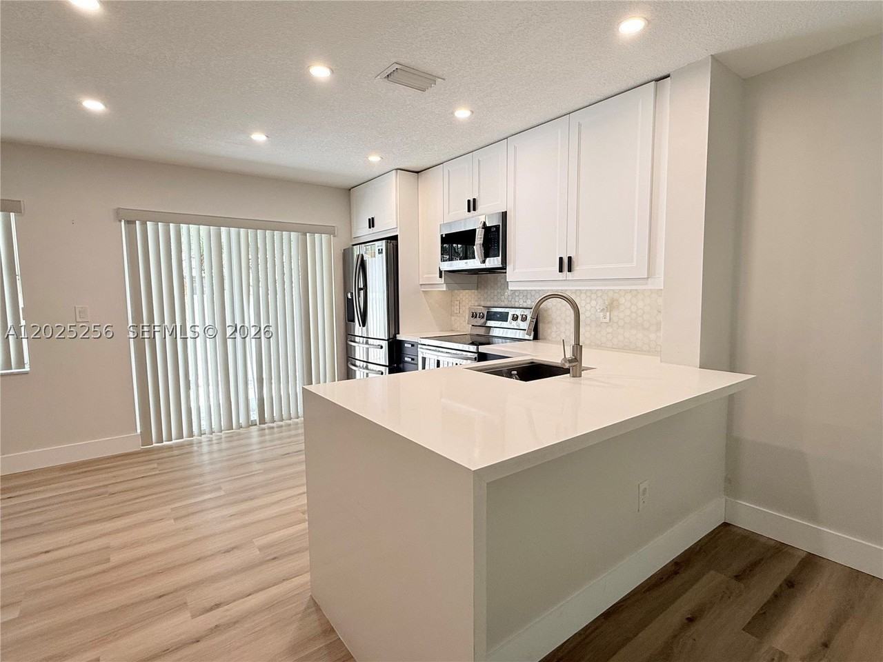 9832 Nw 9th Ct - Photo 6 of 35