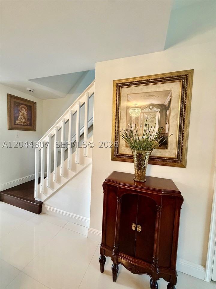 16619 Hemingway Dr - Photo 5 of 14