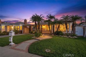 featured image of 10832 Huston St