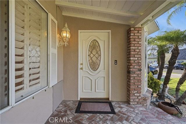 10832 Huston St - Photo 2 of 8