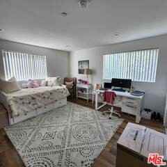 13826 Bessemer St #13828 - Photo 5 of 8