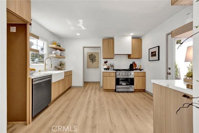 861 Grant Ave - Photo 5 of 8