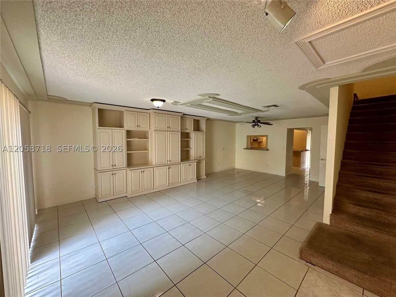 13705 Sw 84th St #F - Photo 3 of 11