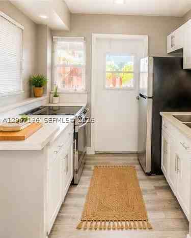 1925 Ne 26th St #1 - Photo 5 of 7
