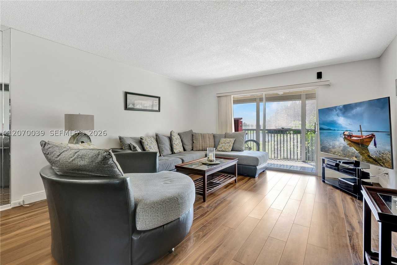 12500 Sw 6th St #311N - Photo 4 of 29