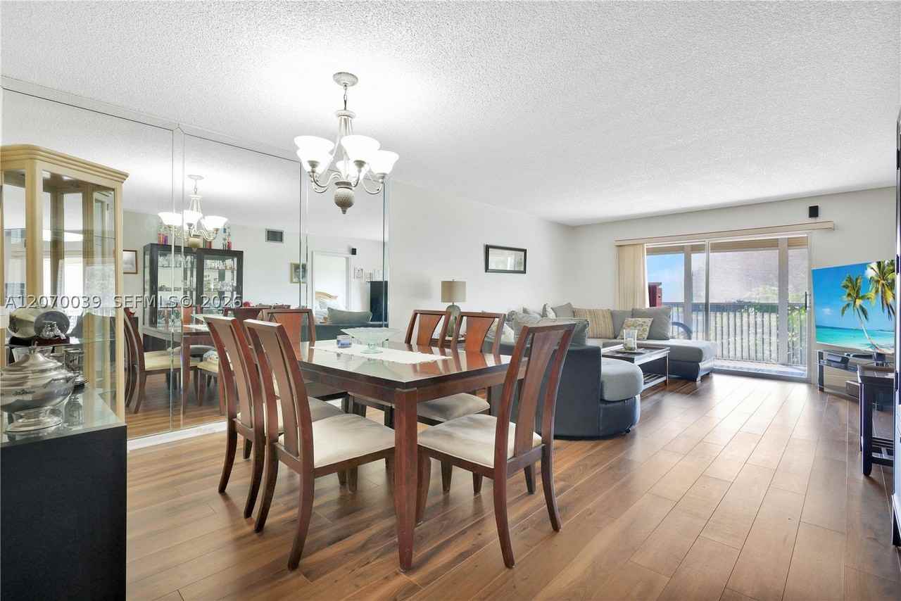12500 Sw 6th St #311N - Photo 5 of 29