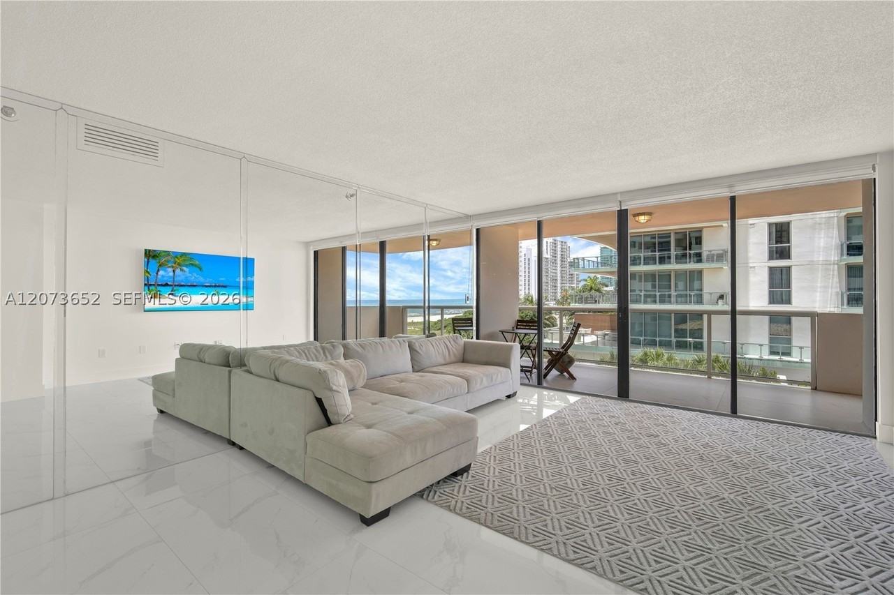 5757 Collins Ave #507 - Photo 2 of 47