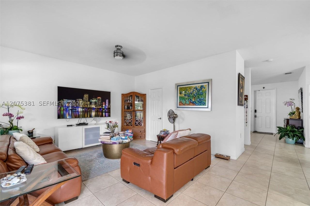 23715 Sw 114th Ct #1 - Photo 6 of 17