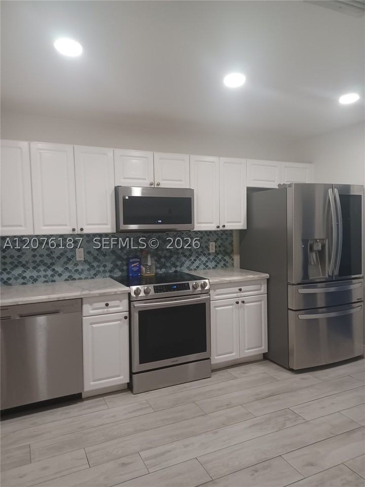 12844 Sw 256th Ter #0 - Photo 2 of 7