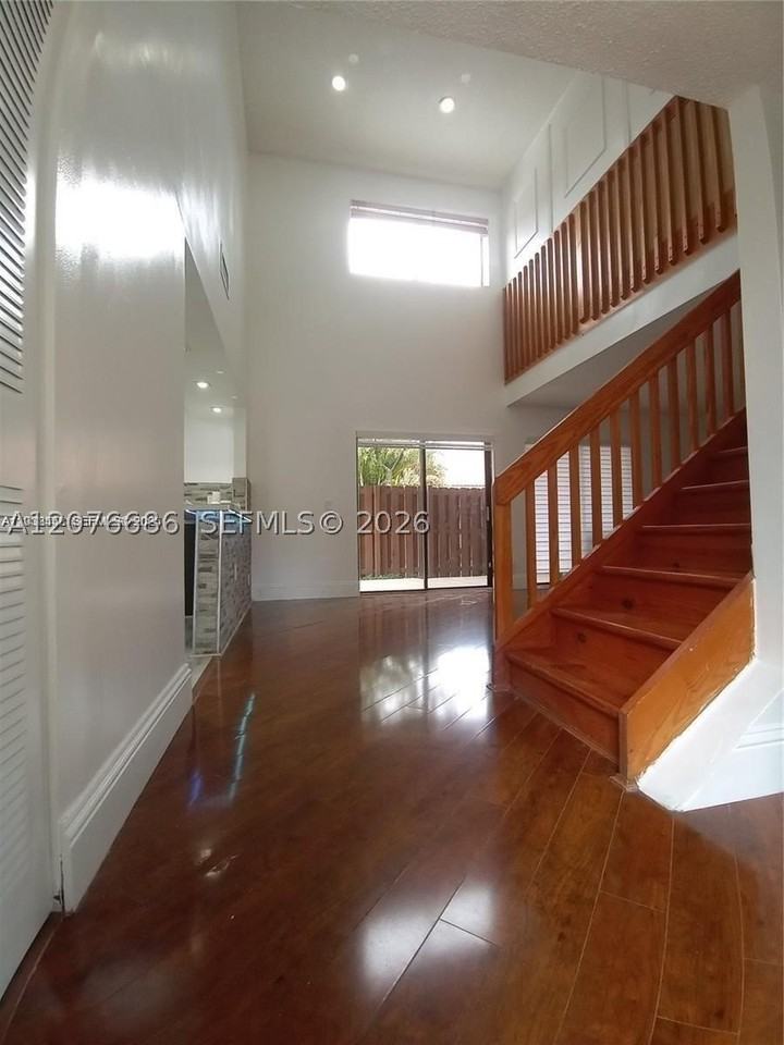 6533 Nw 170th Ln #6533 - Photo 2 of 10