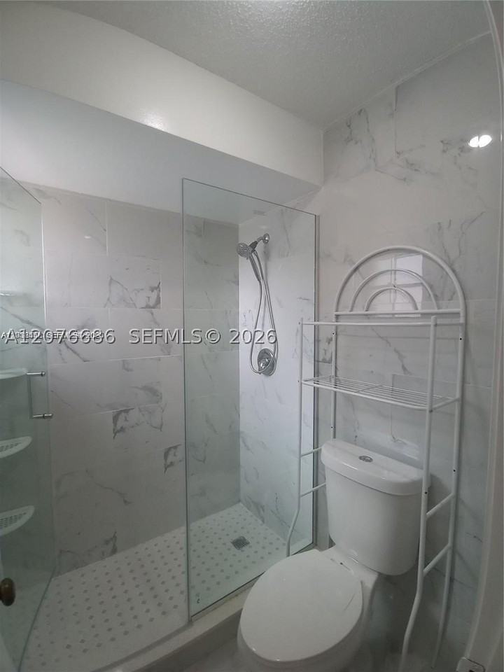 6533 Nw 170th Ln #6533 - Photo 6 of 10