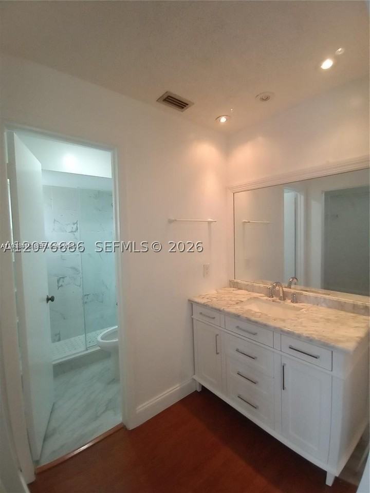 6533 Nw 170th Ln #6533 - Photo 7 of 10