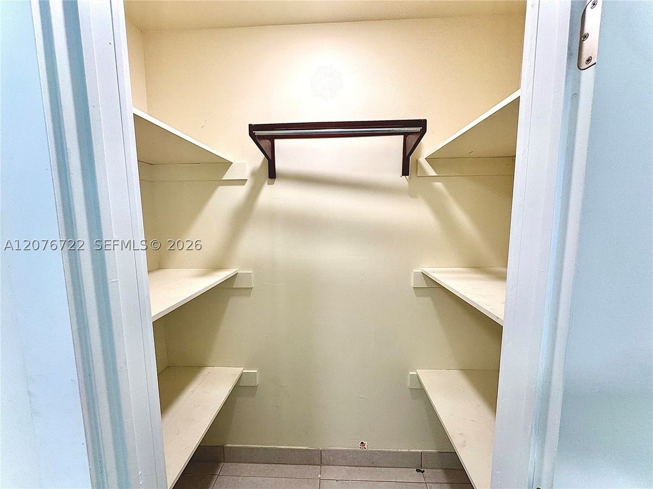 1711 Fillmore St #510 - Photo 6 of 7